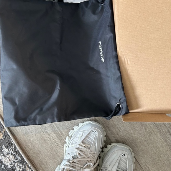 Balenciaga track sneakers - Picture 6 of 8